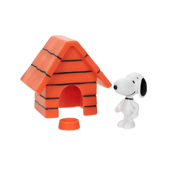 Peanuts And Snoopy Holiday Surprise Set with Mini Figures